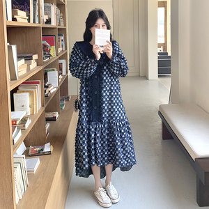 法式设计慵懒风娃娃领牛仔连衣裙女2025年秋季新款小个子宽松长裙图片