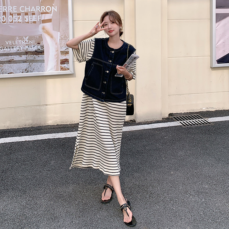 2025夏季新款韩系牛仔条纹连衣裙套装女高级感小众休闲时尚两件套,女装套装/套裙,郎佰婉