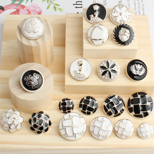 圆形纽扣女士羊绒大衣毛呢外套