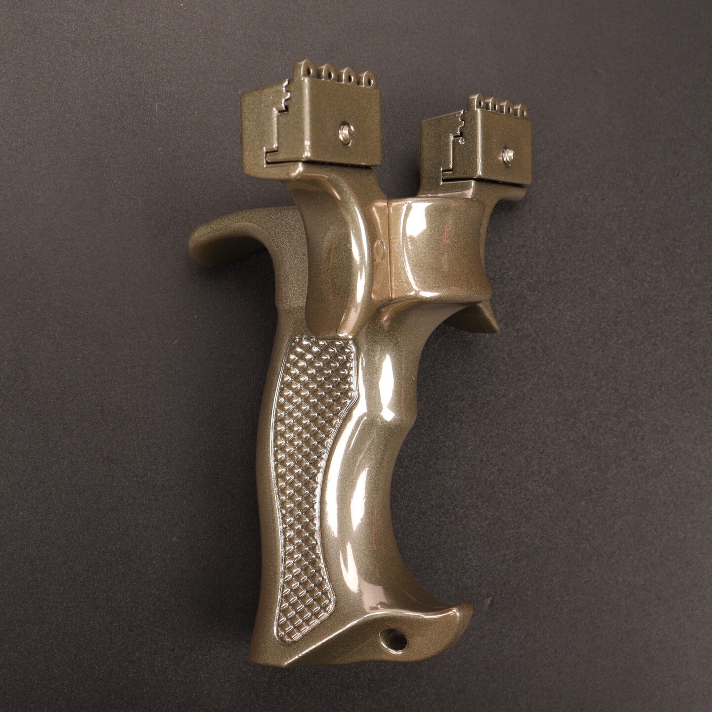 9025树脂盖世英雄弹弓成年人户外专用大威力高精度弹架扁皮筋