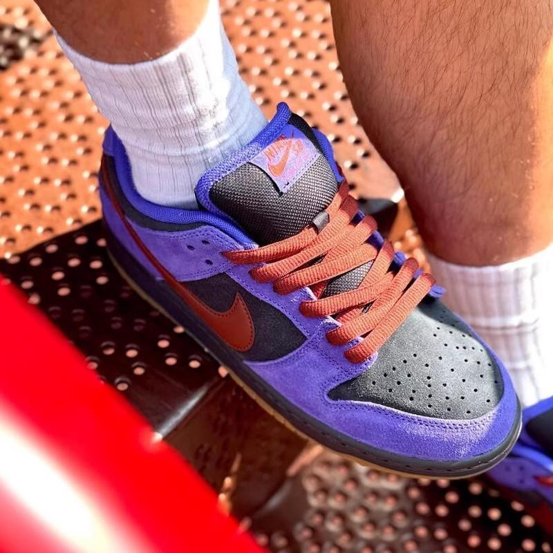 尖货丨NIKE耐克男子SB DUNK黑紫复古运动鞋休闲板鞋HQ1625-500