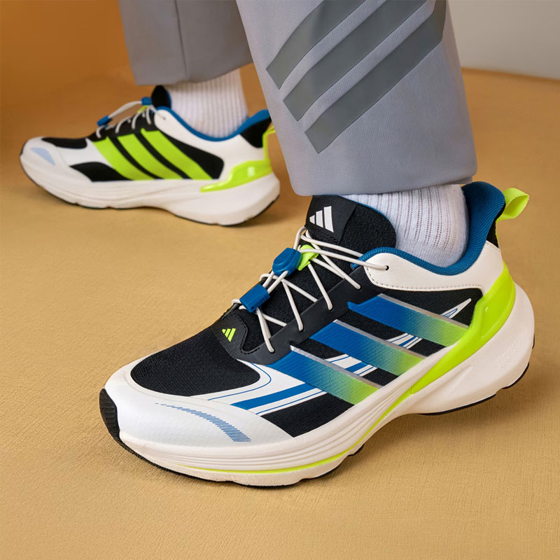 adidas阿迪达斯大童LIGHTDART LT网面运动训练跑步鞋KI5075