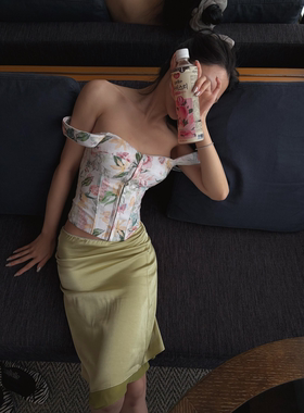 Hydrae 禧1嘤 06/15 PM20:00上新青柠之味浅绿色缎面微鱼尾半身裙