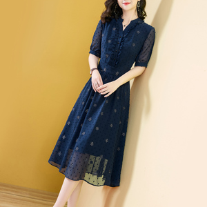 气质名媛高端雪纺碎花连衣裙2025新款女修身印花淑女妈妈时髦裙子
