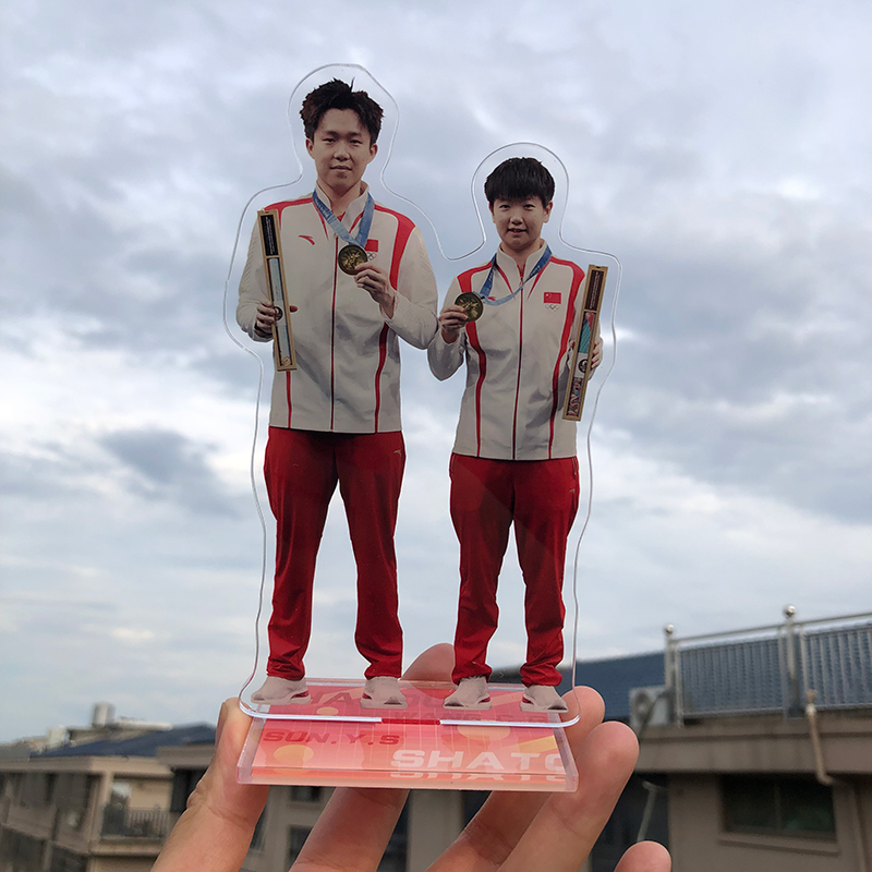 孙颖莎王楚钦莎头组合周边摇摇乐立牌桌面车载摆件镭射色纸卡礼品