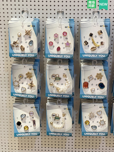 crocs鞋花金属卡纸包装鞋花