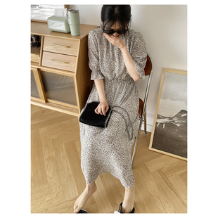 气质小碎花连衣裙折皱肌理轻盈灵动长裙