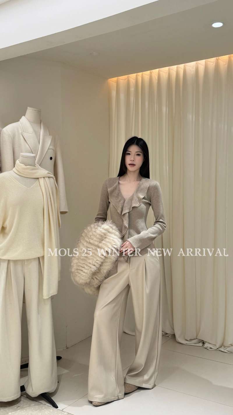 MOLS正品2025秋冬新款V领荷叶边针织开衫甜美针织衫打底毛衣60260