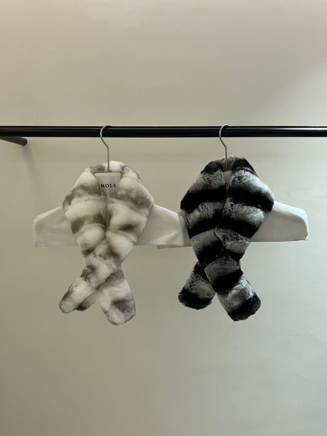 mols2025冬新款进口皮草獭兔毛龙猫色毛围巾加厚真毛冬季防寒围脖