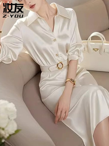 早秋装女款2024年新款轻奢高级感连衣裙法式高端气质缎面收腰裙子