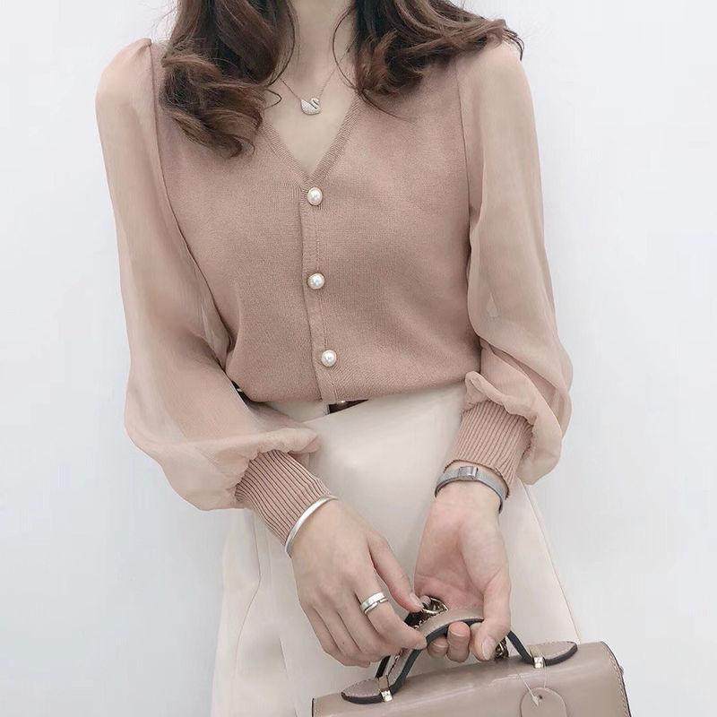 2020春夏季新款短款毛衣上衣女洋气小众蕾丝雪纺针织打底衫长袖潮