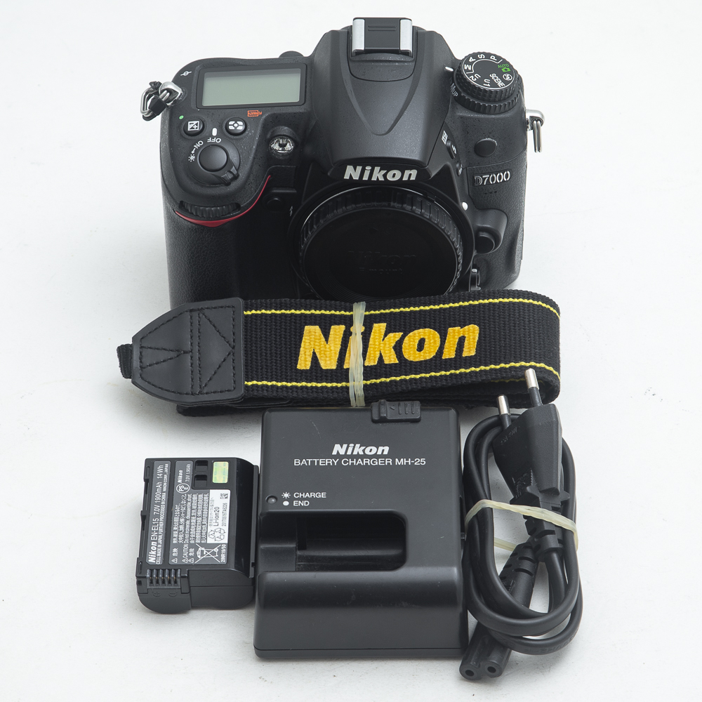 Nikon尼康D7000配18-140变焦镜头套机APS画幅单反相机95新No.6183-封面