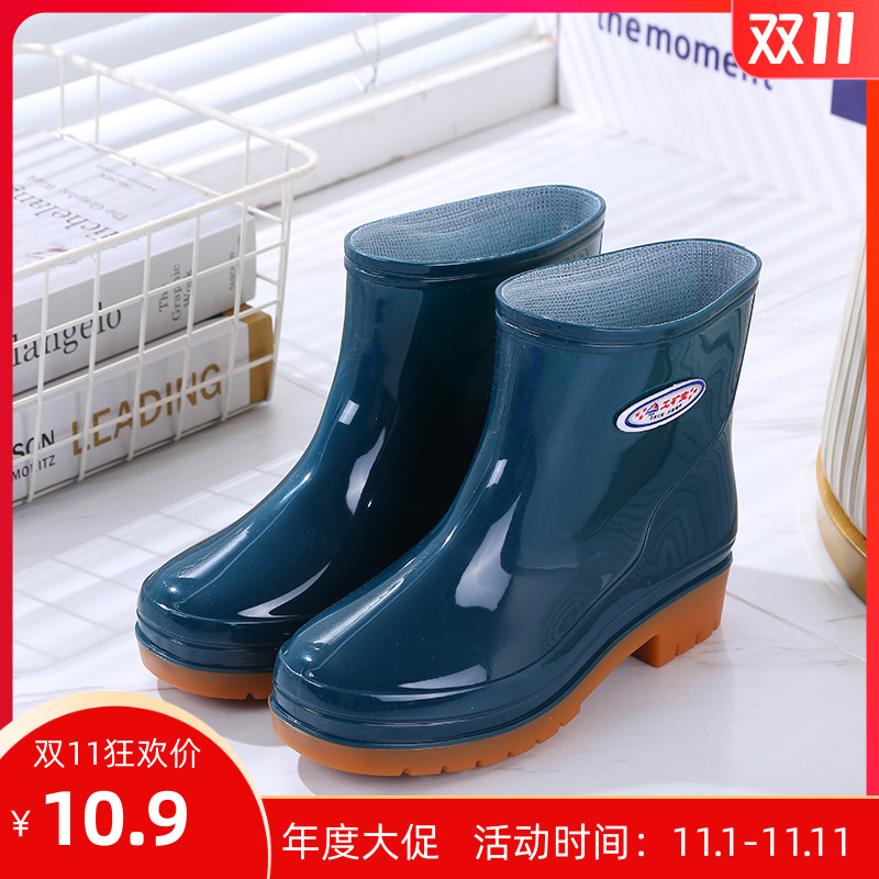新款四季水靴雨靴短筒雨鞋女休闲轻便胶鞋防水鞋防臭保暖工作厚底