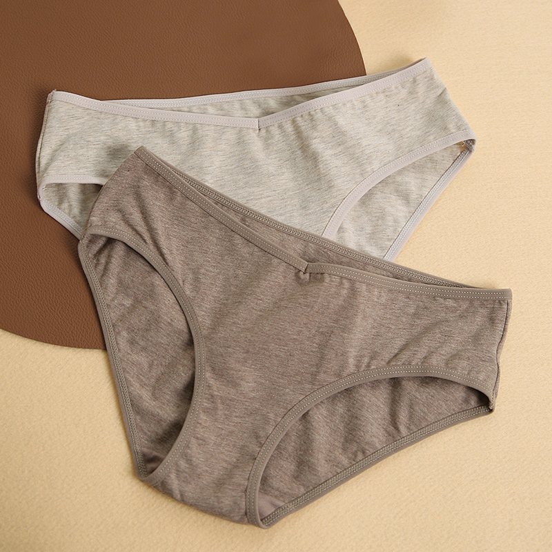 简约风薄款纯棉抗菌低腰无痕内裤