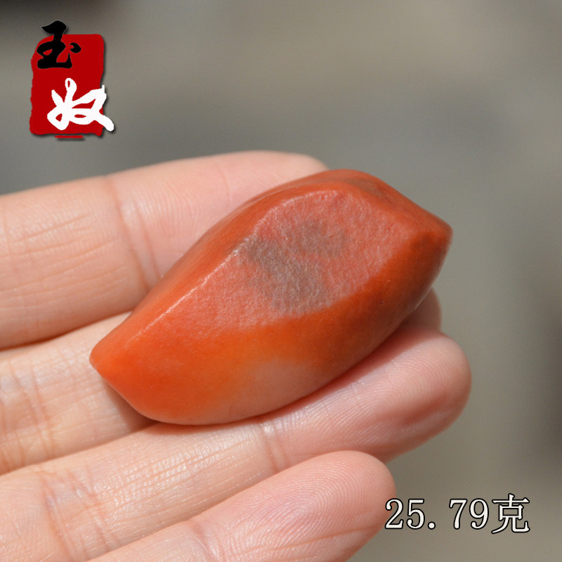 新疆克拉玛依天然金丝玉/关公红色地表籽料彩玉细料原石/25.79克