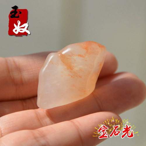 新疆克拉玛依天然地表籽料金丝玉
