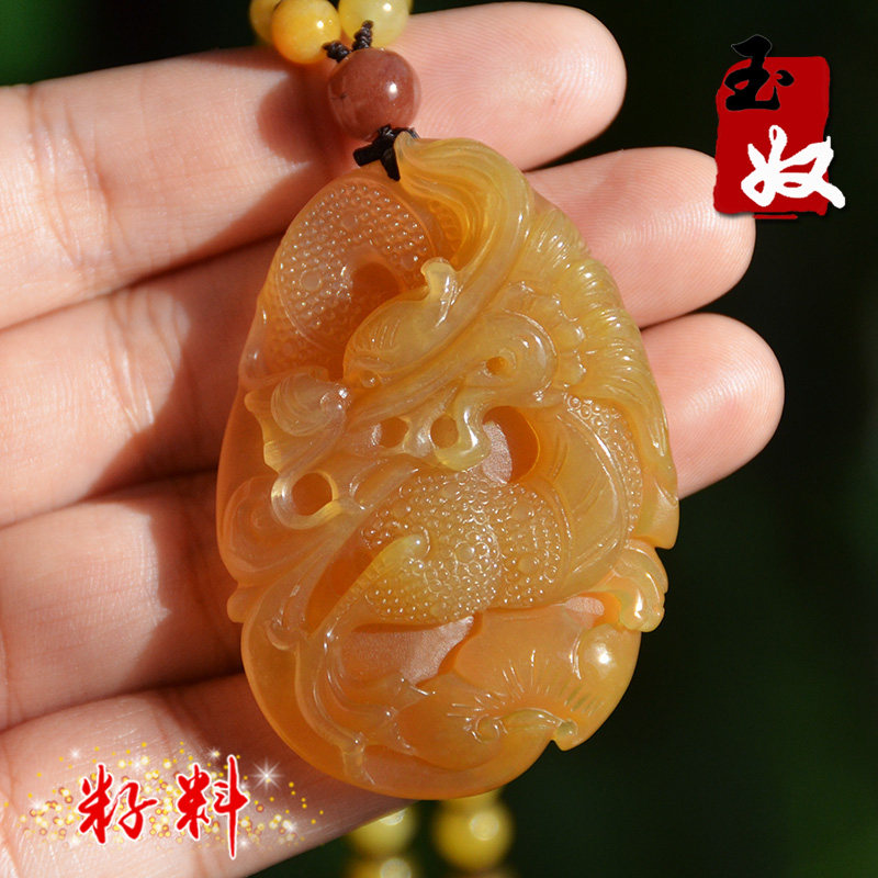 新疆克拉玛依天然金丝玉/鸡油黄色/宝石光细料/生肖龙/毛衣链吊坠