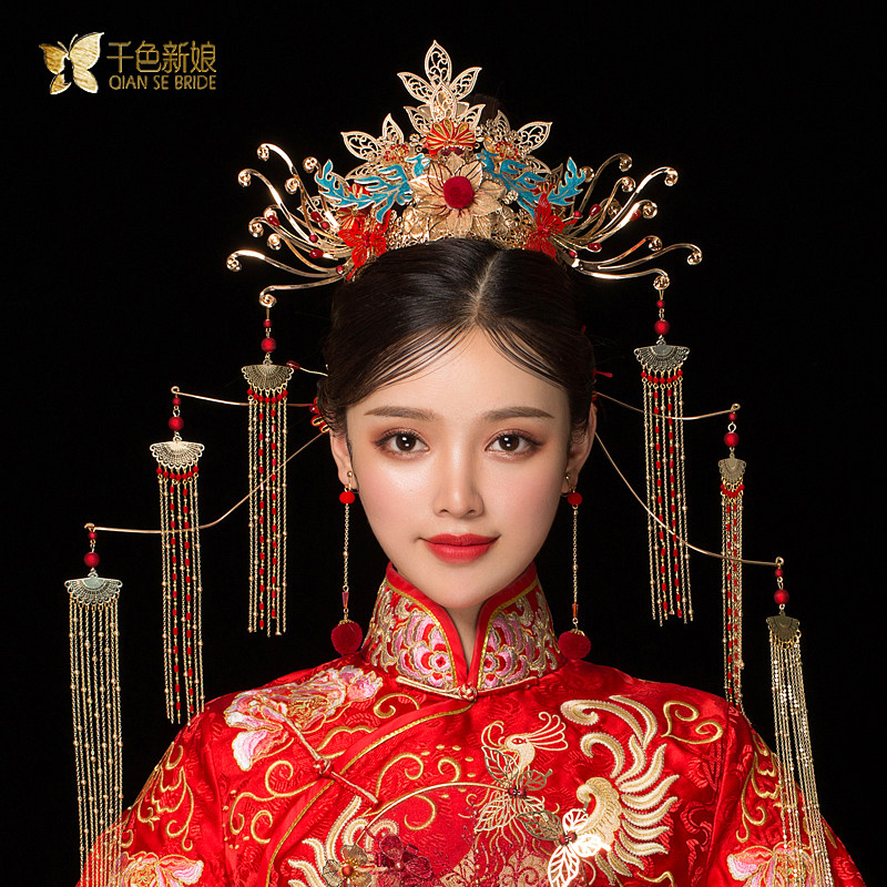 新娘头饰中式大气秀禾服结婚凤冠霞帔步摇流苏圆冠团扇出阁服翠茹