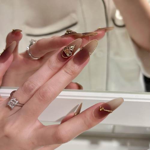 全华钻高级感秋冬手工美甲