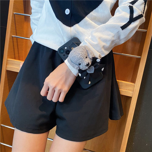 适用苹果毛绒腕带软冬17手机壳