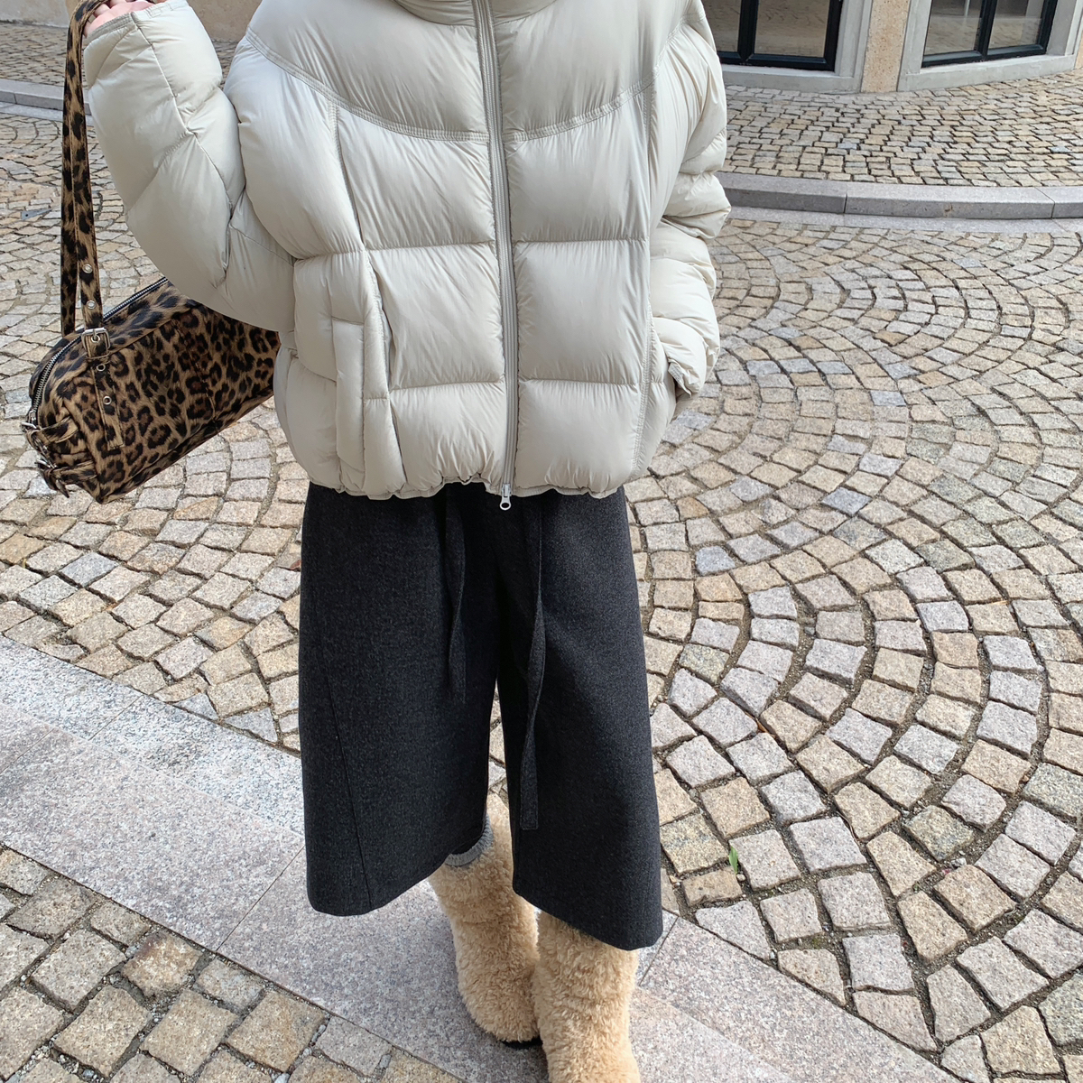 LOVELY韩系简约基础百搭连帽双拉链保暖羽绒服外套R128