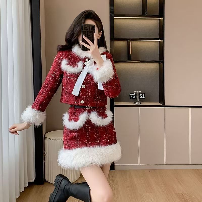 暗红格纹小香风套装裙短外套