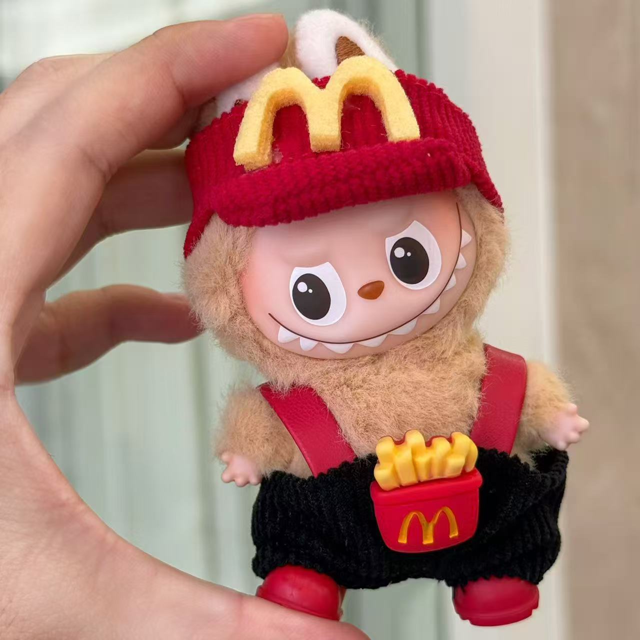 Labubu四4代mini娃衣10cm拉布布麦当劳小春野同款心底秘密背带裤