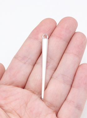 10个/包 49x5mm 多色 锌合金材质 长圆锥吊坠 ABD-C15719