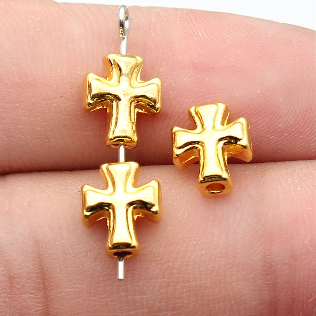 20个/包 9.7x8.3x4.5mm 多色 DIY饰品配件十字架小孔珠隔位珠