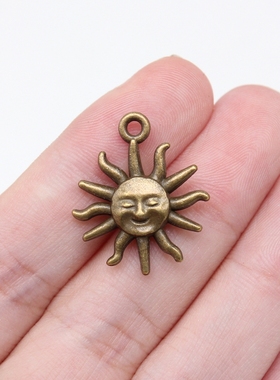 10个/包 23x19mm 古青铜色锌合金材质 太阳吊坠 ABD-C15593