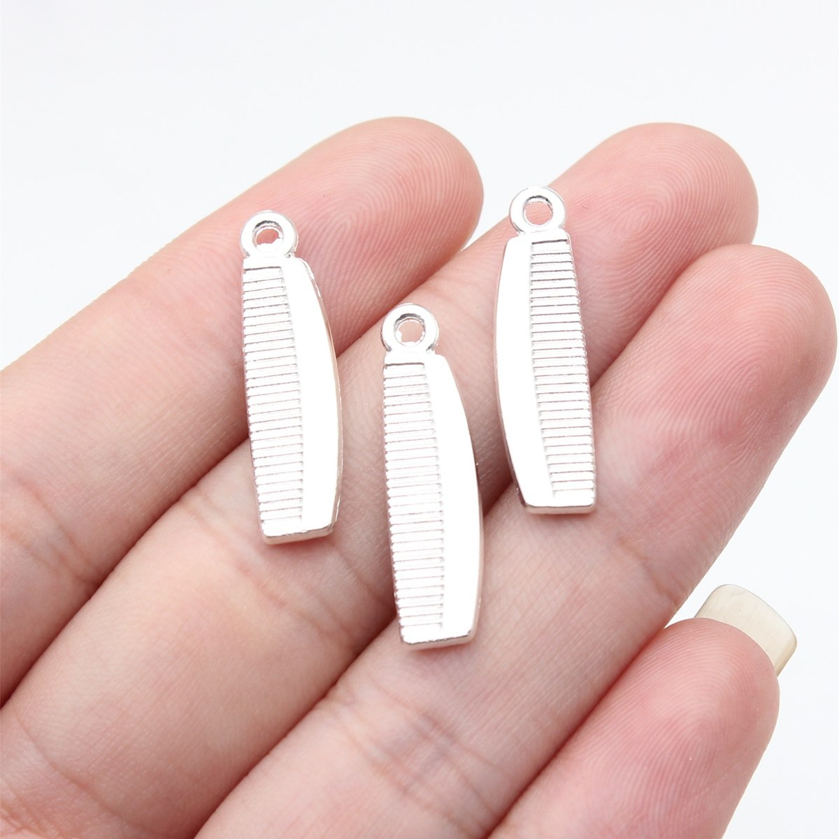 10个/包 16x7mm 多色 DIY配件饰品手作 梳子吊坠 A