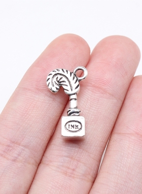 10个/包 20x12mm 古银色锌合金 羽毛笔墨水吊坠 ABD-C15814