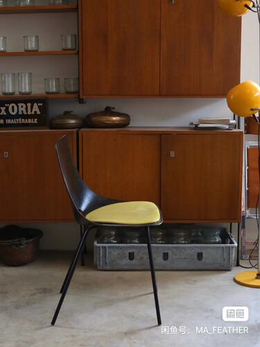 现货中古 Pierre Guariche 木质 柠檬黄 餐椅chaise tonneau Ste