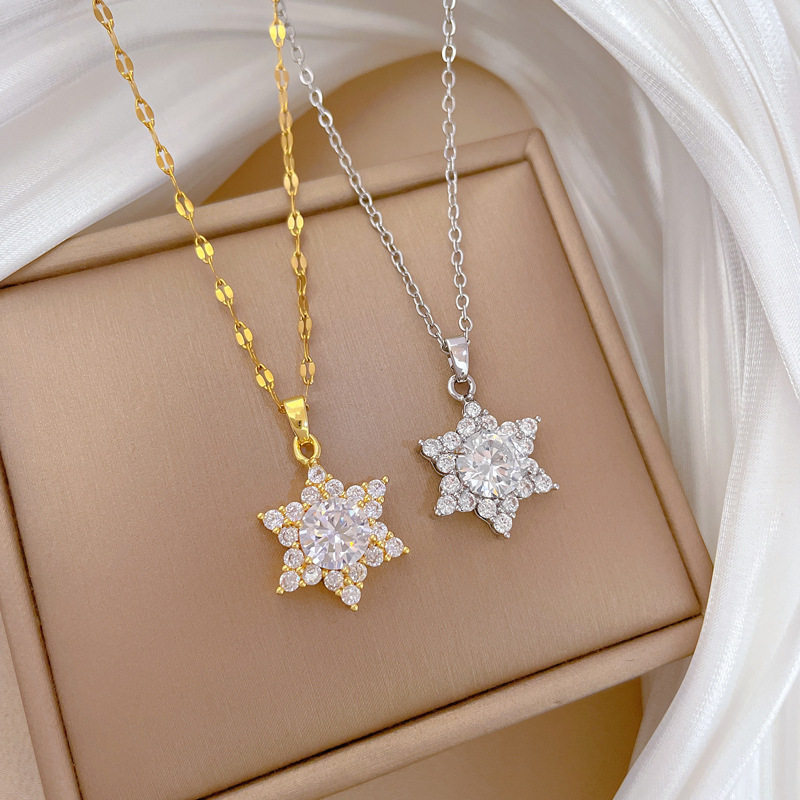 【钛钢】微镶轻奢锆石雪花可爱精致微镶项链女时尚潮流锁骨链厂家