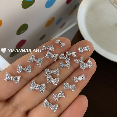 迷你满钻金属蝴蝶结美甲饰品