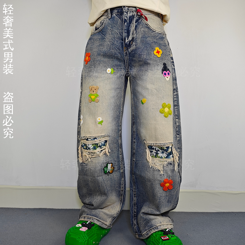 美式街头风微章刺绣花朵弯刀牛仔裤男女宽松直筒破洞补丁毛边长裤