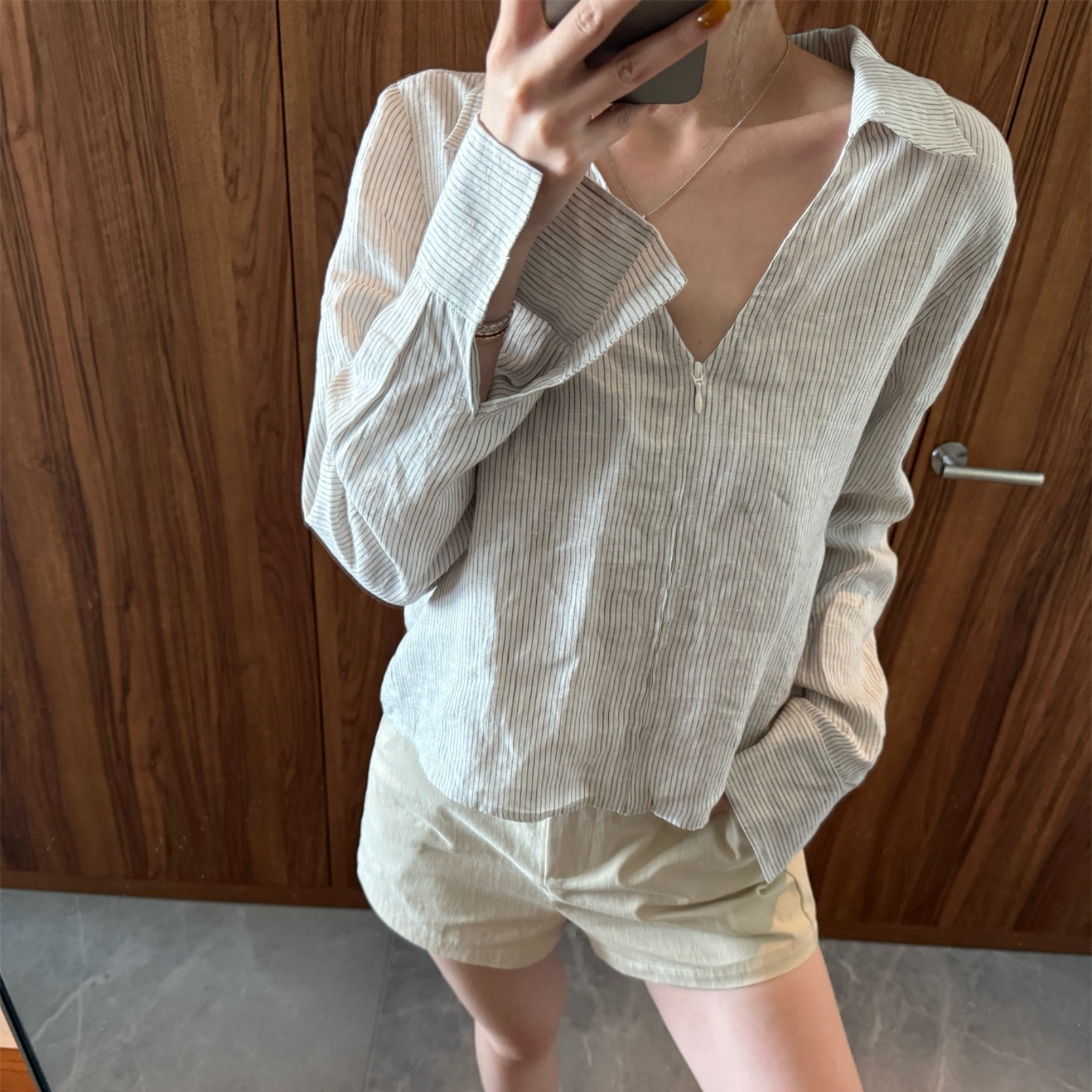 法式复古条纹V领衬衫女春秋装