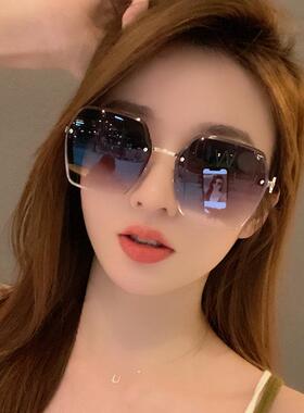 香港2025新款防紫外线渐变太阳眼镜女夏季防晒无框墨镜高级感近视