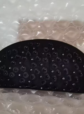 库存时尚精致机绣花朵手工串珠贴钻黑色半圆化妆包手包晚装包瑕疵