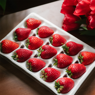 黑美人草莓 高阶定制希有品种多色草莓 香甜软糯水润晨采鲜发顺空