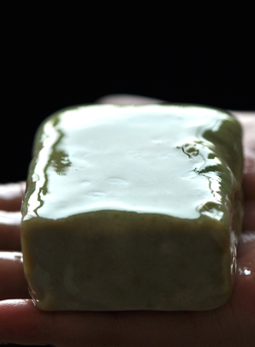 小糙皮变白煮蛋 瓷娃娃牛油果奢华奶昔沐浴手工皂 滋润保湿补水