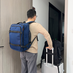 出波兰！180度开合！多隔层设计防水差旅双肩背包工作通勤电脑包