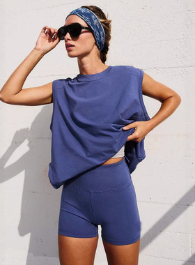 Women Fitness GYM Set Gym Clothes Sport Suit宽松背心短裤套装