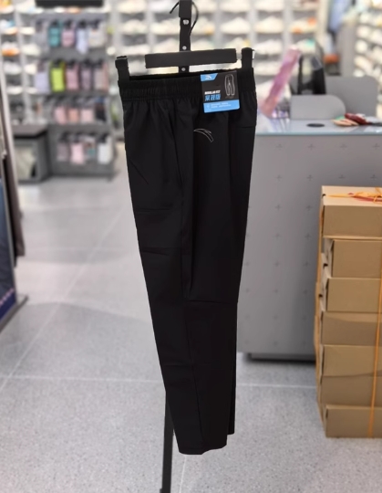 安踏速干吸汗透气直筒九分裤