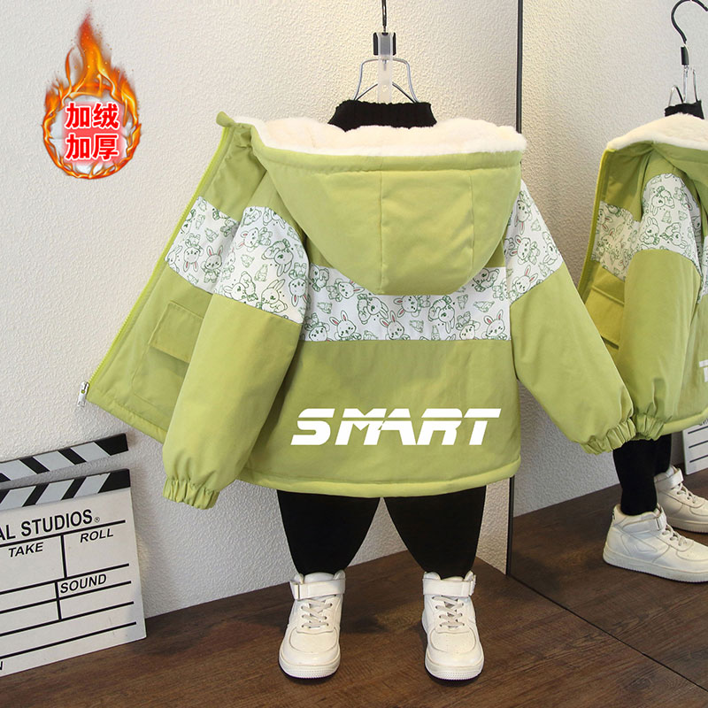 儿童秋冬新款韩版休闲百搭加绒夹克男童时尚拼接字母印花连帽外套