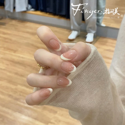 秋冬新款甜甜奶昔简约法式美甲