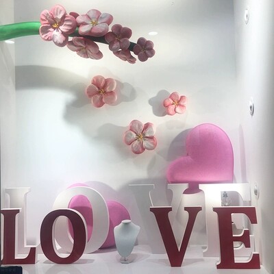 春夏美陈珠宝金店橱窗装饰  摆件爱心love情人节道具创意陈列布置