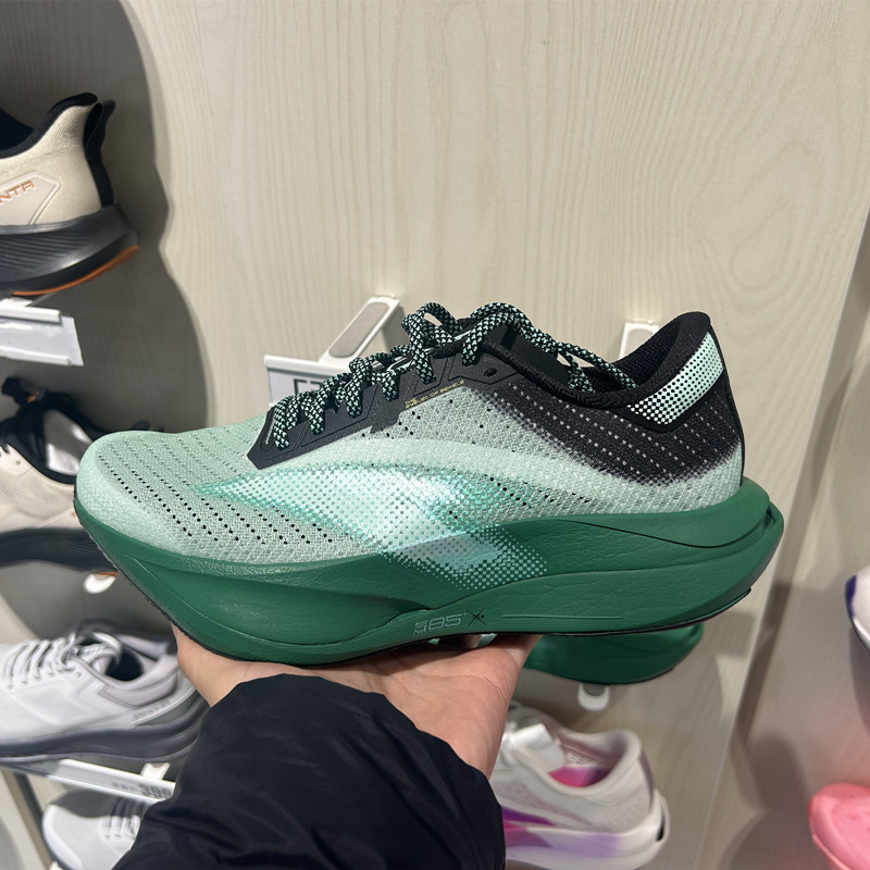 安踏C202 7代丨专业竞速碳板跑鞋冬季新款男新年运动鞋112615575