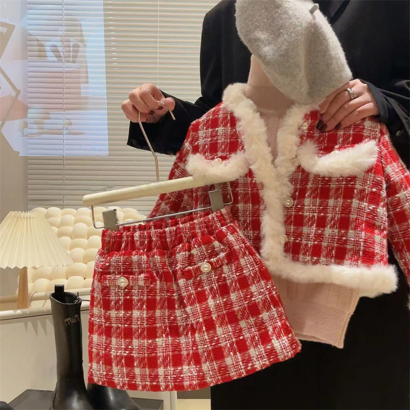 韩韩良品儿童秋冬夹棉小香风套装2023新款毛毛包边外套短裙两件套,童装/婴儿装/亲子装,套装,淘宝优惠券,粉丝福利购,淘宝优惠卷