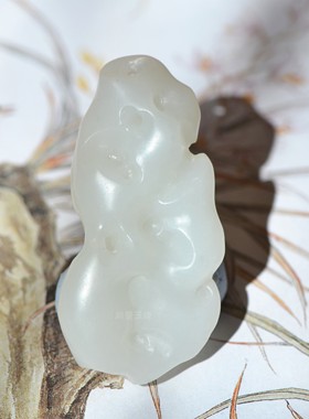 和田玉雕件（太湖石）21克